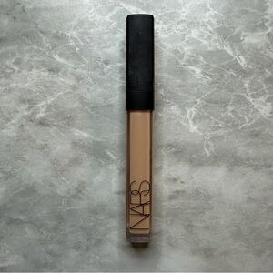 Nars Radiant Creamy Concealer Custard